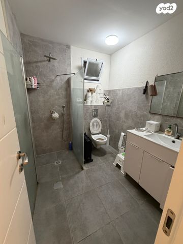 דירת גן, הרב ז. גולד 13, נאות גנים, נתניה