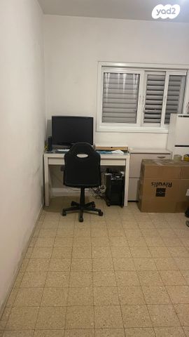 דירה, עליית הנוער 28, נחלת יצחק, תל אביב יפו