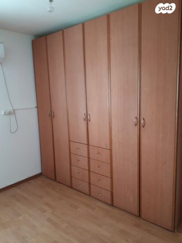 דירה, יצחק שדה 5, יצחק שדה, אזור