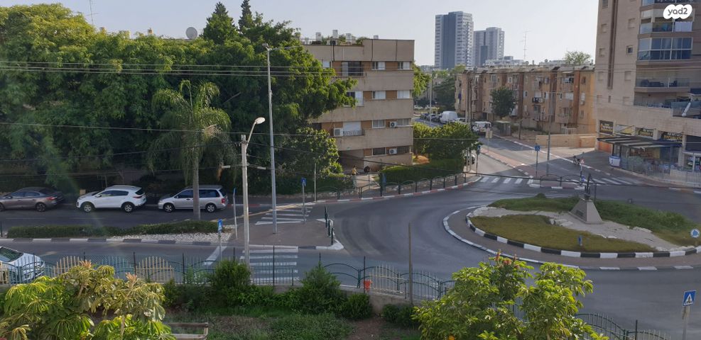 דירה, ביאליק 2, רמב"ם, טירת כרמל