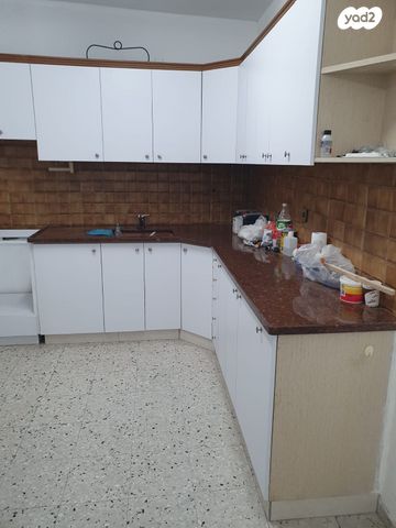 דירה, השר משה שפירא 19, נווה רמז, חולון