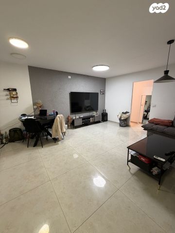 דירת גן, הרב ז. גולד 13, נאות גנים, נתניה