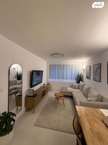 יחידת דיור, השלום 64, שבענה, אזור