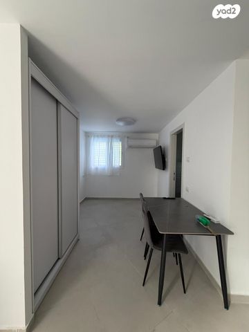 יחידת דיור, בשמת 4, קרית משה, רחובות