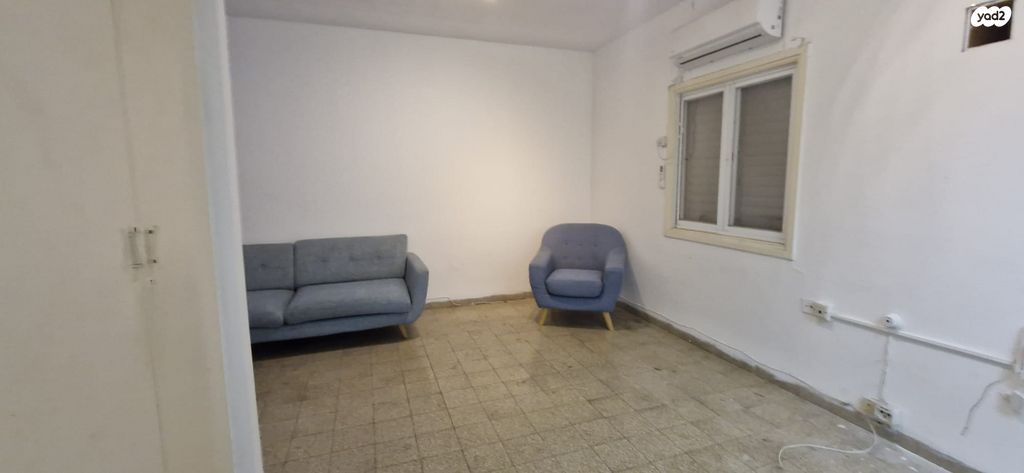 דירה, דרך ההדרים 1, גבת, גבת