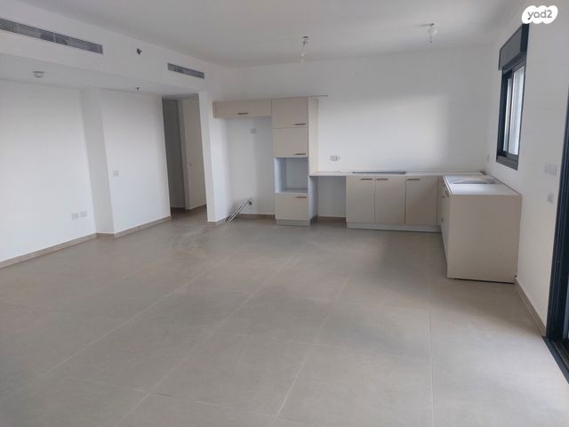 דירה, יצחק שמיר 17, רמת הדר, גבעת שמואל