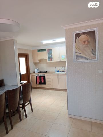 דירה, שדרות ששת הימים 8, ניר אביב, תל אביב יפו