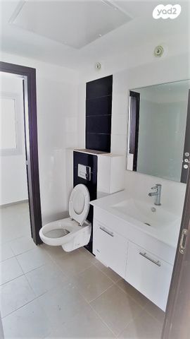 גג/ פנטהאוז, חנה רובינא 14, מרכז, הרצליה