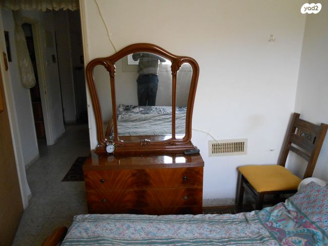 זלמן שז"ר 211