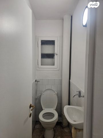 דירה, הרב לוי 10, רמת הנשיא, בת ים