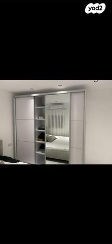 קרן היסוד 10