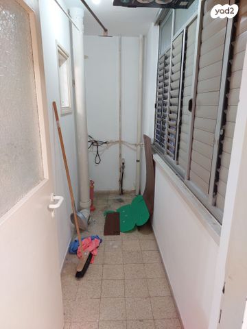 דירה, מנחם בן סרוק 18, מרכז, הרצליה