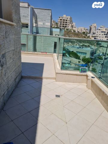 גג/ פנטהאוז, אליהו קורן 23, חומת שמואל, הר חומה, ירושלים