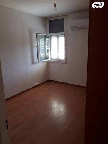 דירה, יצחק שדה 5, יצחק שדה, אזור