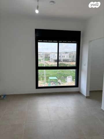 דירה, כרמל 1, בת חפר, בת חפר