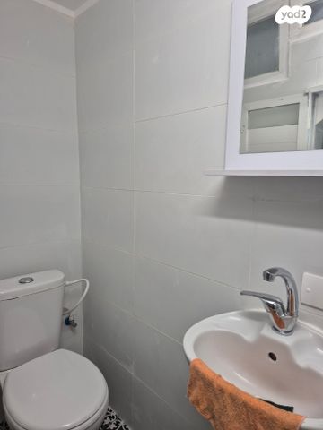 יחידת דיור, אפרים אהרונסון 12, רמת אפרים, נתניה