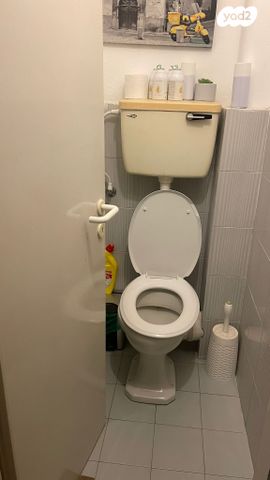 דירה, עליית הנוער 28, נחלת יצחק, תל אביב יפו