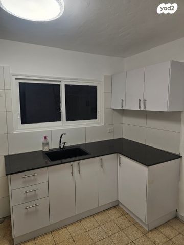 דירה, הרב לוי 10, רמת הנשיא, בת ים