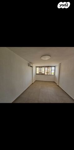 שדרות יוספטל 10