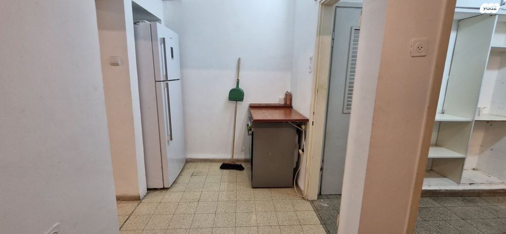 דירה, דרך ההדרים 1, גבת, גבת