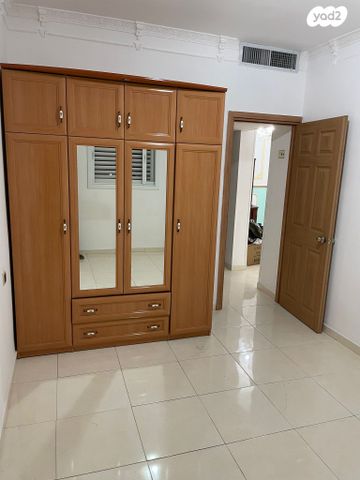 דירה, השר שפירא 9, דרום מערב ותיק, בת ים