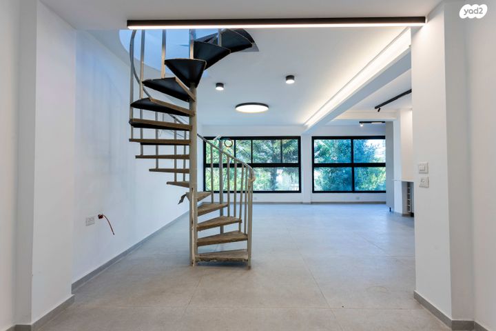 גג/ פנטהאוז, פבריגט 26, קרית בורוכוב, רמת גן