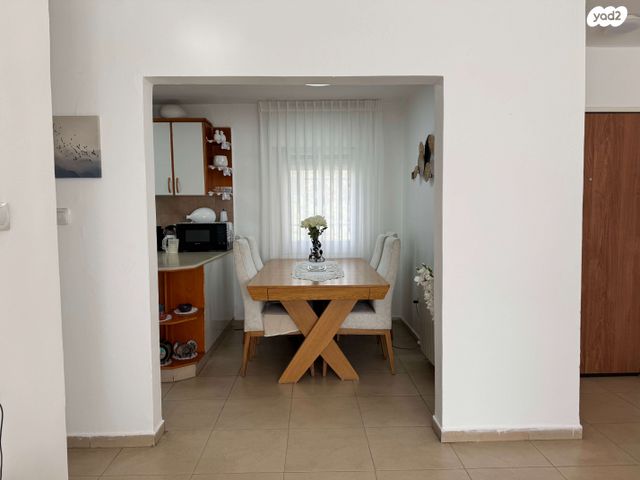 דירה, אדם 49, ארמון הנציב, תלפיות מזרח, ירושלים