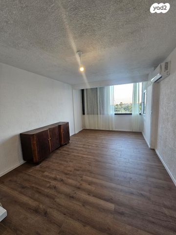 דרך השלום 72