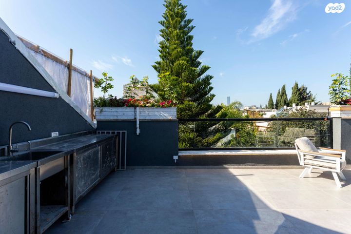 גג/ פנטהאוז, פבריגט 26, קרית בורוכוב, רמת גן