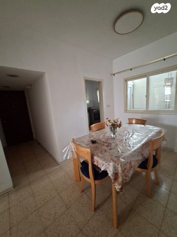 דירה, אהרון אייזנברג 34, א' / צפון מזרח העיר, רחובות