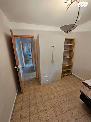 דירה, שדרות ירושלים 196, קרית שרת מזרח, חולון