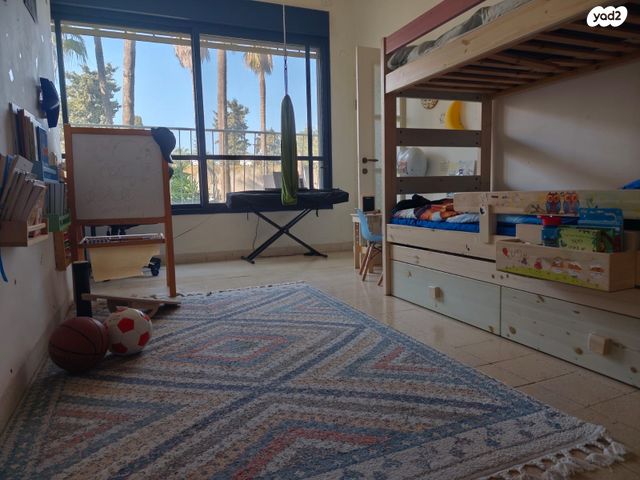 דירה, דרך הים 21, כבירים, חיפה