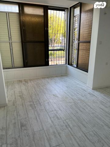 שדרות הבעש"ט 21