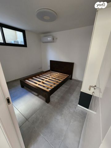 יחידת דיור, אדום 1, לב המושבה, נס ציונה