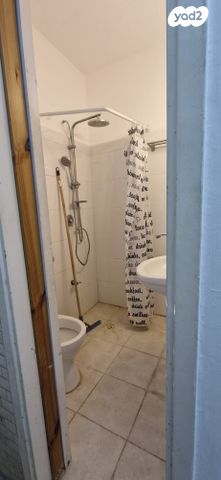 דירה, דרך ההדרים 1, גבת, גבת