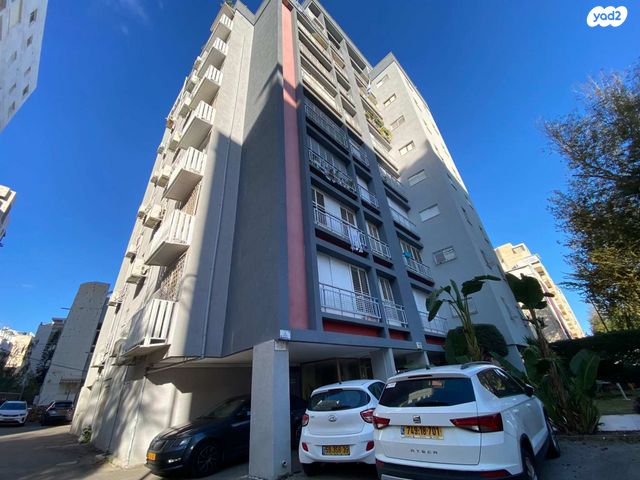 אליעזר בן יהודה 32