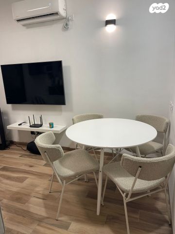 מרתף/ פרטר, הנרייטה סאלד 10, מתחם 19 - 20 (מתחם הפרחים), הוד השרון