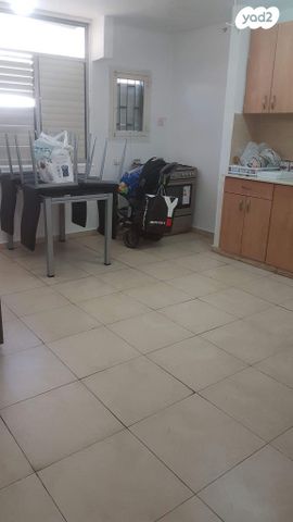 דירה, התנאים 7, ג'סי כהן, חולון