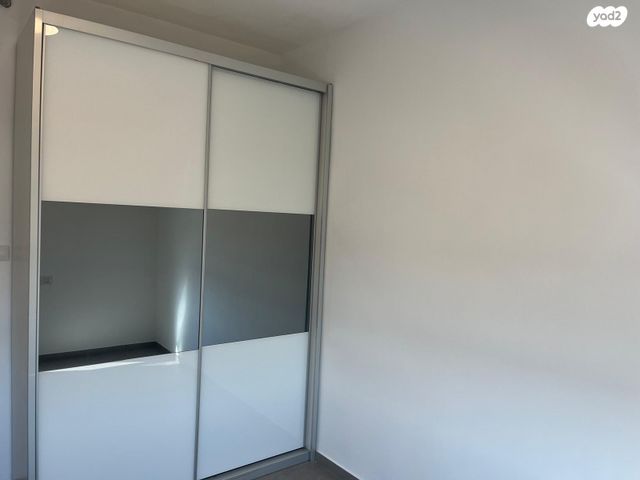 דירה, יונתן רטוש 10, פסגות אפק, ראש העין