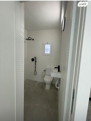 דירה, אמנון ותמר 7, שושנת העמקים, שושנת העמקים