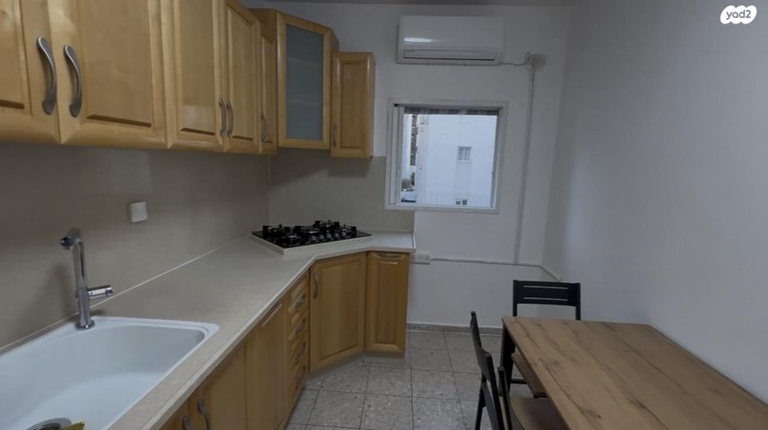 דירה, פאת השולחן 16, נחלת יצחק, תל אביב יפו