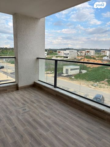 דירה, כרמל 1, בת חפר, בת חפר