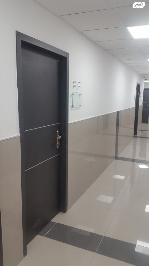 משרדים, ז'בוטינסקי 16, אברמוביץ', ראשון לציון