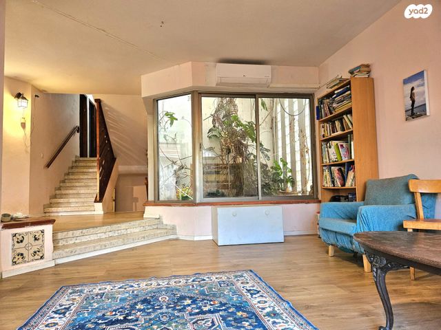 בית פרטי/ קוטג', כפר ורדים