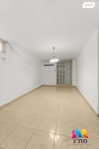 דירה, מוריה, שכונה א', באר שבע