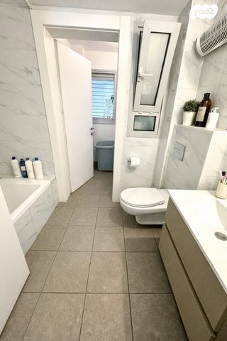 דירה, דרך העצמאות 31, ליבת העיר, יהוד מונוסון