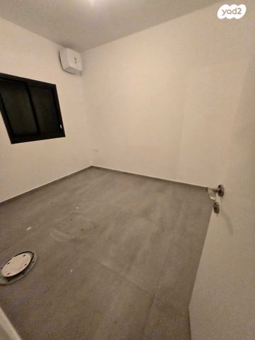 דירה, הצנחנים 15, נווה שרת, תל אביב יפו