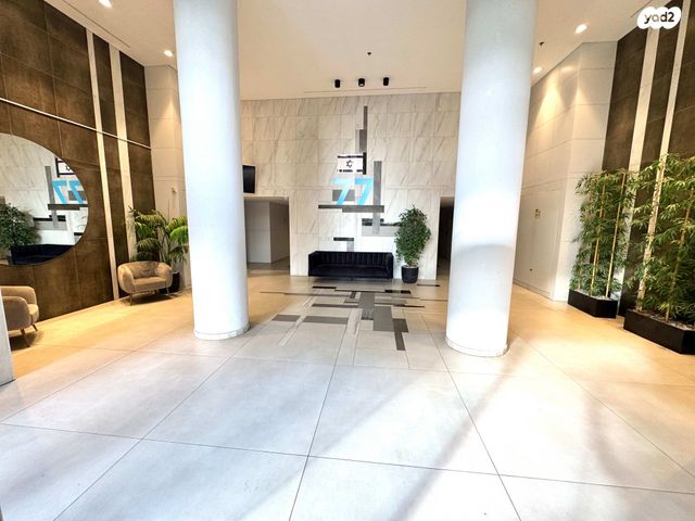 דירה, דרך העצמאות 31, ליבת העיר, יהוד מונוסון