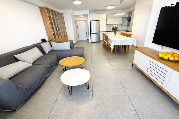 דירה, דרך העצמאות 31, ליבת העיר, יהוד מונוסון