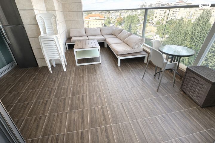 דירה, דרך העצמאות 31, ליבת העיר, יהוד מונוסון